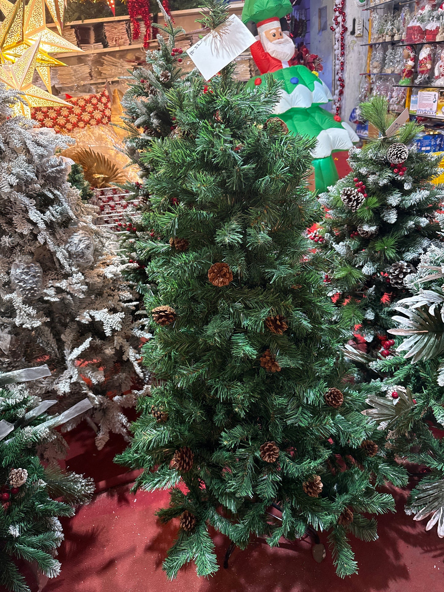 CHRISTMAS TREE WITH PINES 4 FEET 300T UKH-44-11