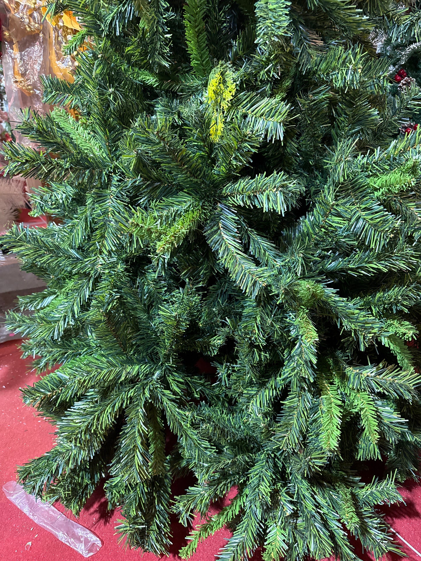 PREMIUM BUSHY CHRISTMAS TREE 6 FEET 1100T UKH-14-3-0825-2243