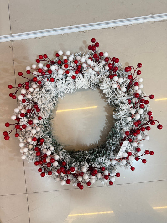 SNOW WREATH WITH CHERRIES 50 CM