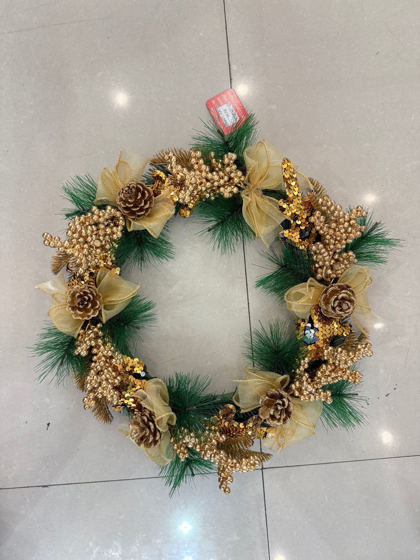 WREATH WITH GOLD DECORATIONS 40 CM  UKH-5-17-0825-96